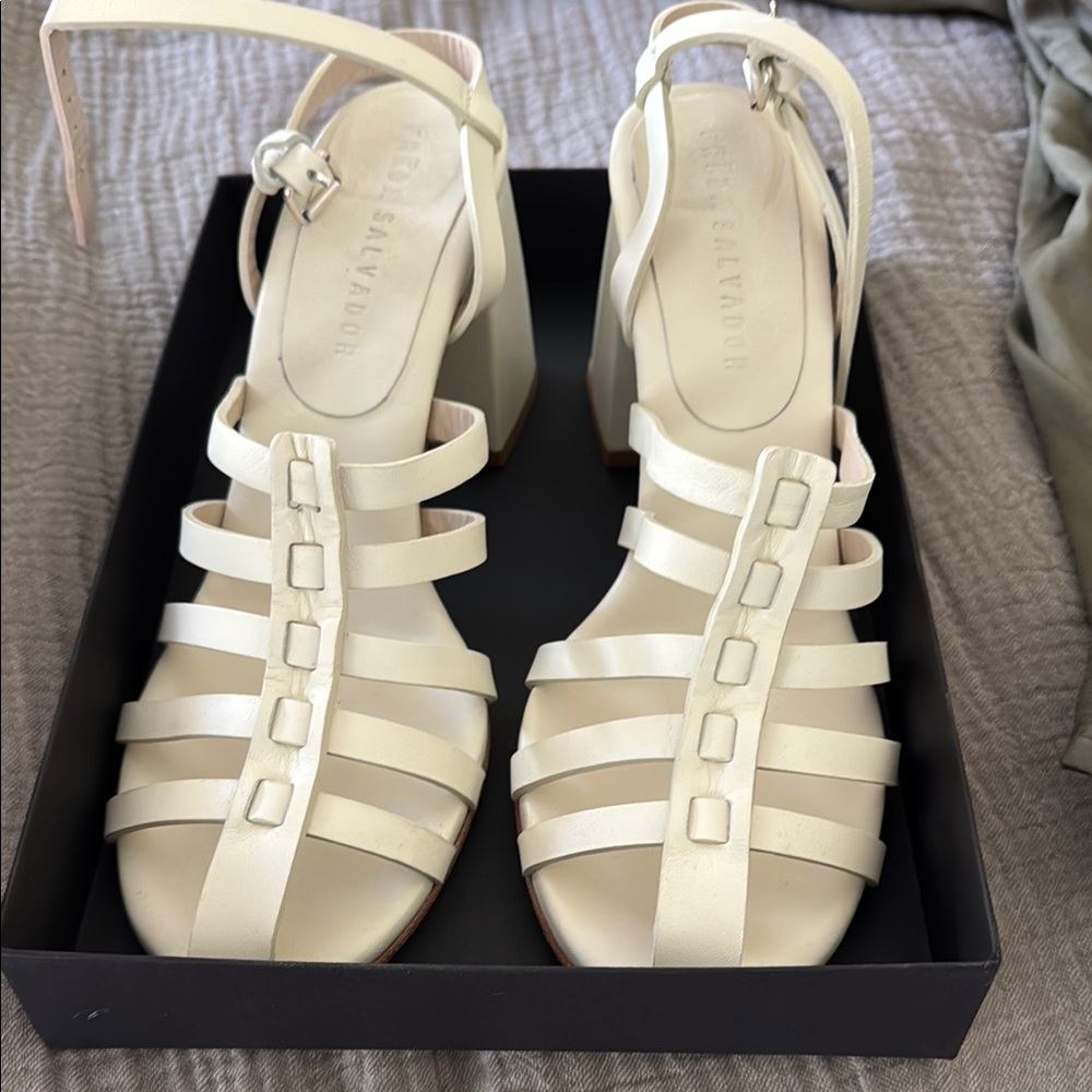 NWT Freda Salvador MARISA Fisherman Heel